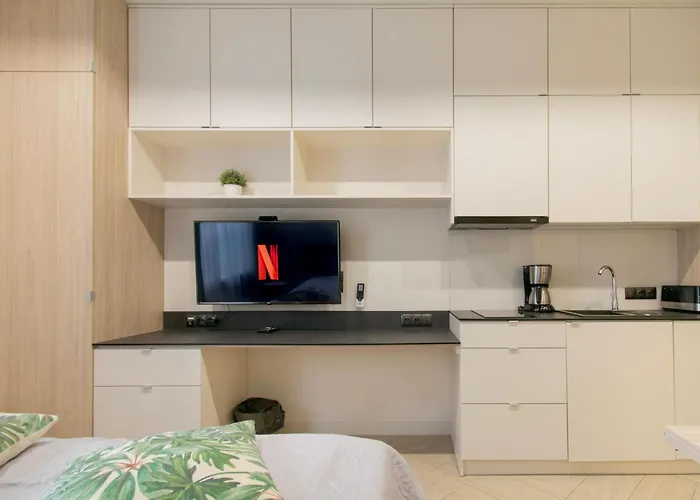 Compact Studios Slowackiego Avenue
