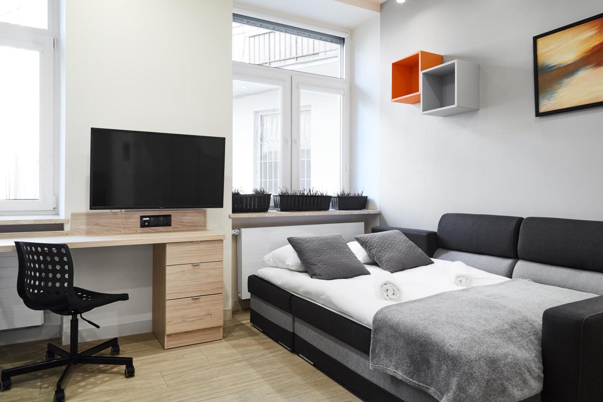 Apartment Compact Slowackiego Avenue